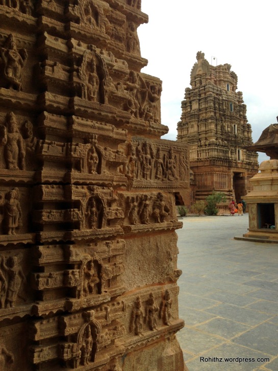 Look at those richly displayed intricate carvings..